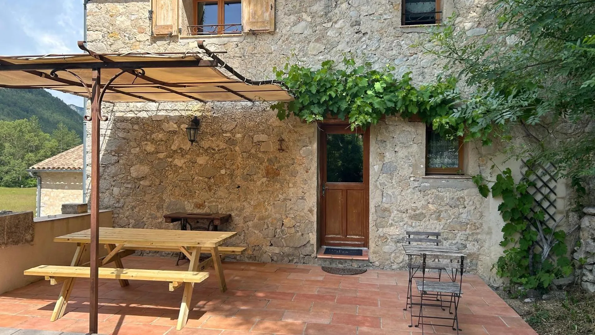 Camping Les Framboiseilles Castellane Campeggio