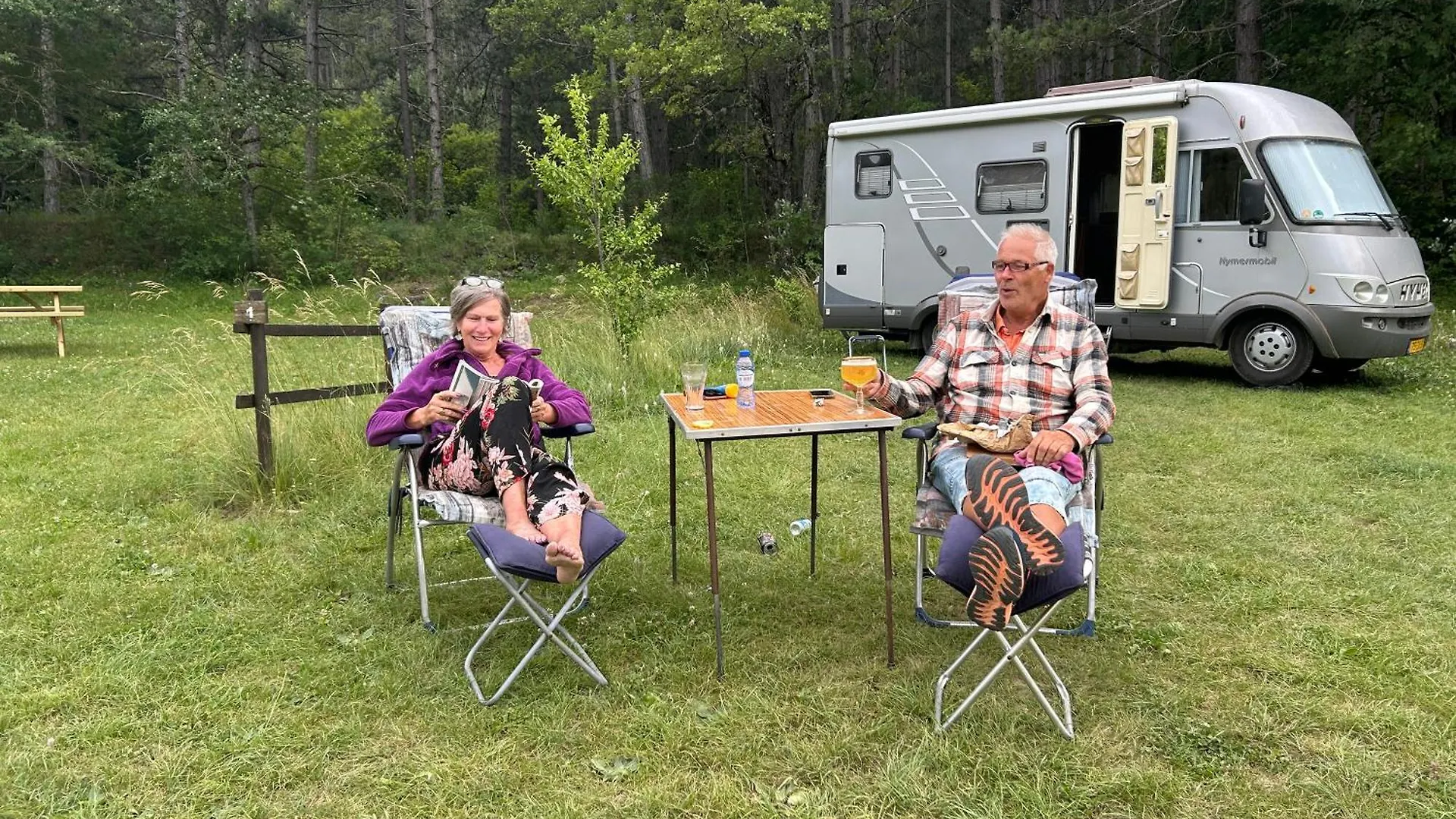 Camping Les Framboiseilles 卡斯特拉讷 法国