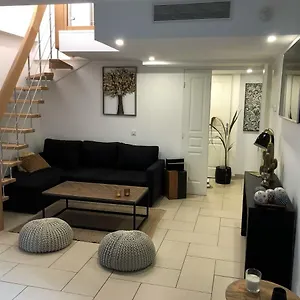 Apartment 10 Rue De La Rampe